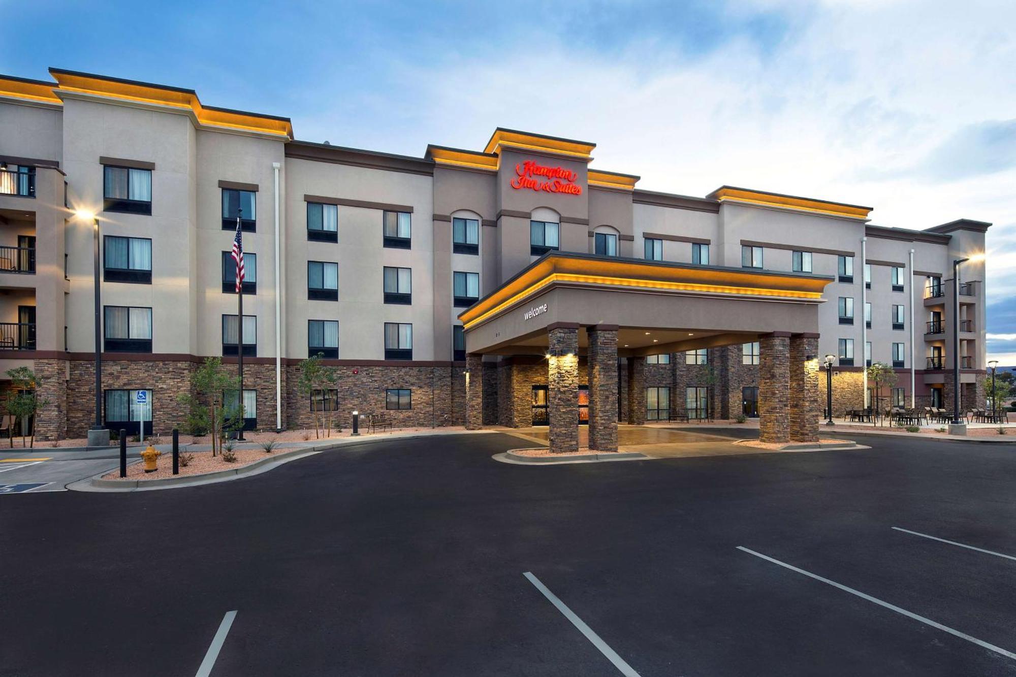 Hampton Inn & Suites Page - Lake Powell Bagian luar foto