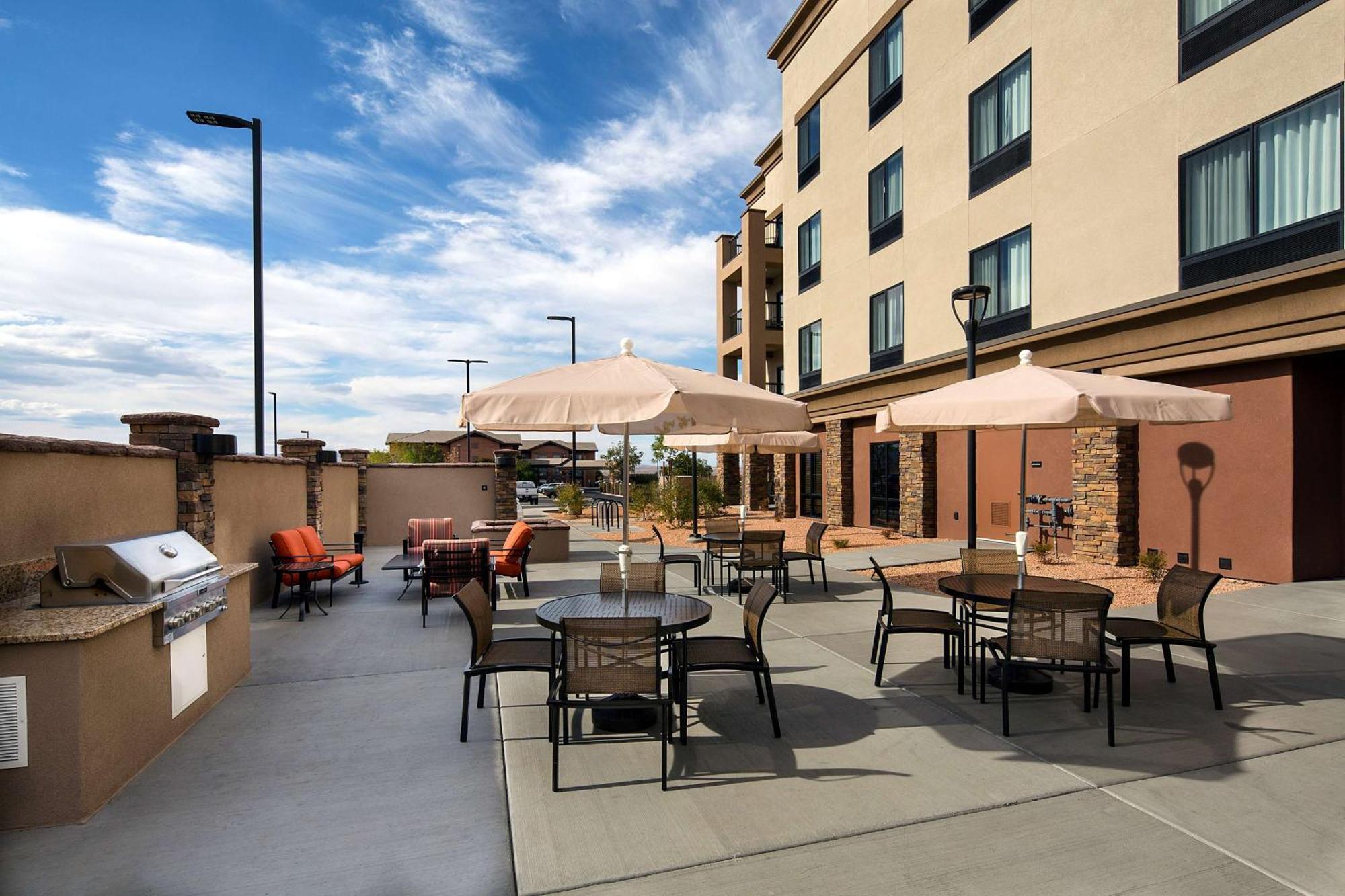 Hampton Inn & Suites Page - Lake Powell Bagian luar foto