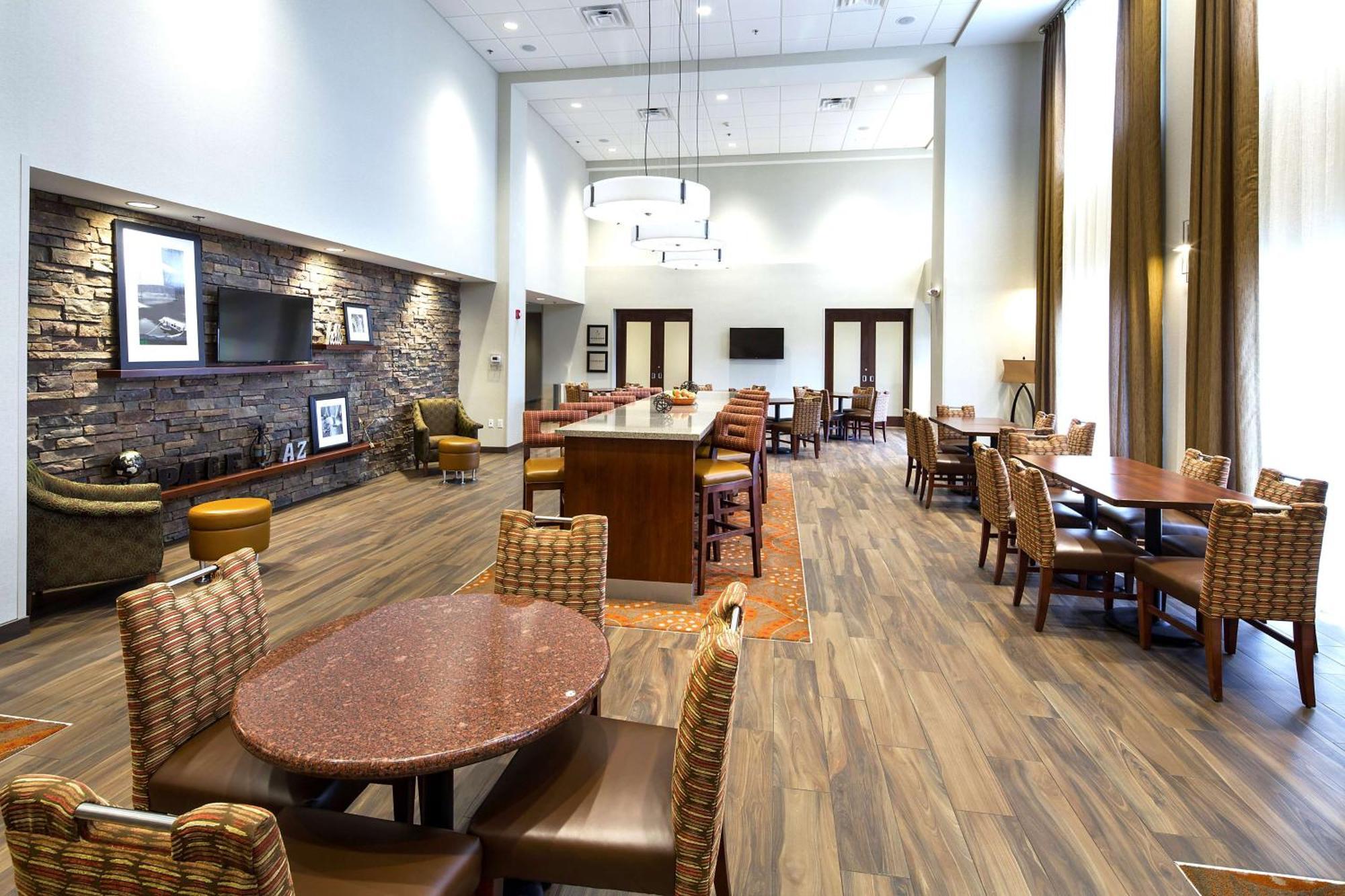 Hampton Inn & Suites Page - Lake Powell Bagian luar foto